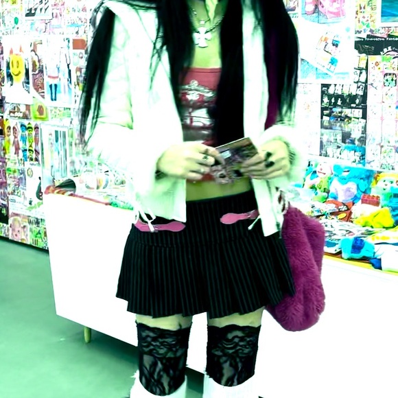 Meet your Posher, Chelsea - Picture 1 of 1